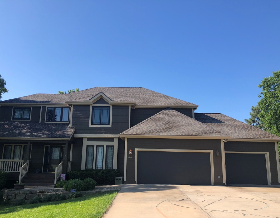 Roof replacement in Riverside, MO